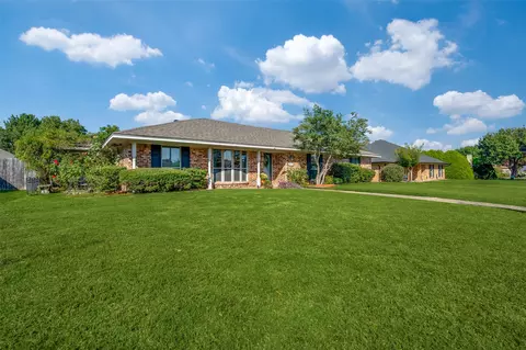 1519 Glenhill Ln, Lewisville, TX 75077