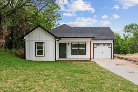 727 W Parnell St, Denison, TX 75020