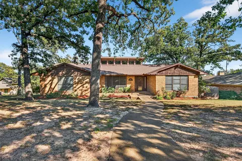 600 Ambassador St, Denison, TX 75020