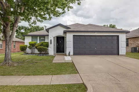 8426 Jacaranda Way, Arlington, TX 76002