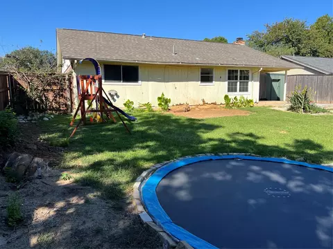 Exterior - 402 Emerson Dr, Euless, TX 76039 photo 5 of 5