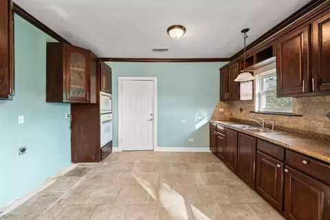 Kitchen - 1815 Maple Ave, Waco, TX 76707 photo 1 of 2