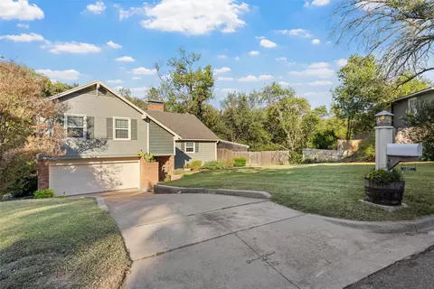 2417 Charboneau Dr, Waco, TX 76710