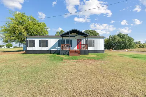 196 Mcgoodwin St, Aurora, TX 76078