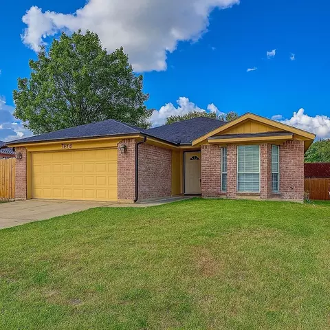 4055 Tulip Tree Dr, Fort Worth, TX 76137
