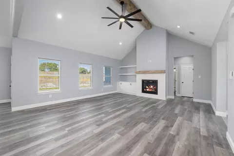 1017 Don Eve Ct, Azle, TX 76020