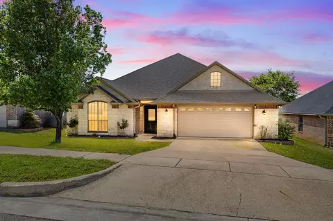 1625 Skidmore Ln, Tyler, TX 75703