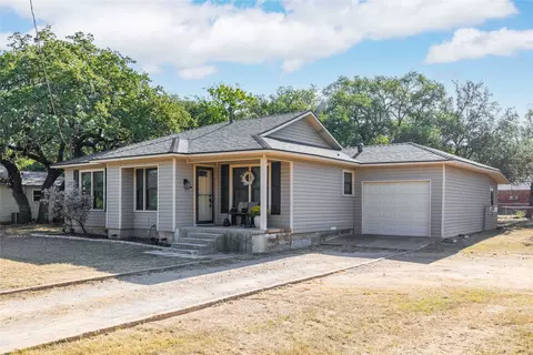 1506 Phillips Dr, Brownwood, TX 76801