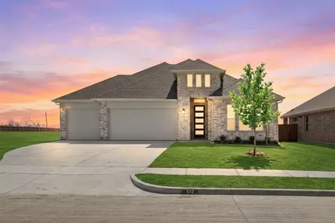 510 Fort Davis Dr, Forney, TX 75126