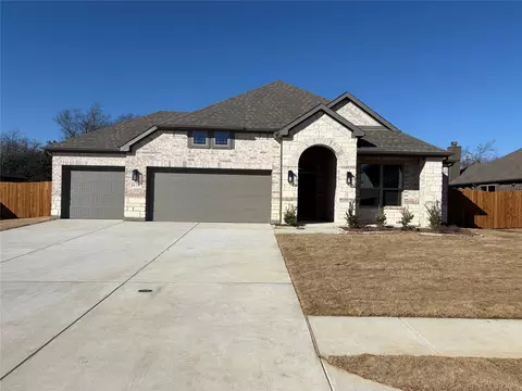 616 Kyle Dr, Tioga, TX 76271