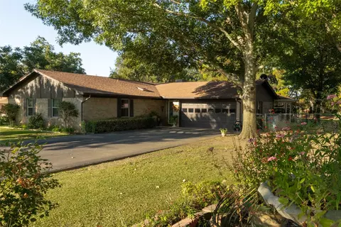 109 Perdue Ln, Weatherford, TX 76085