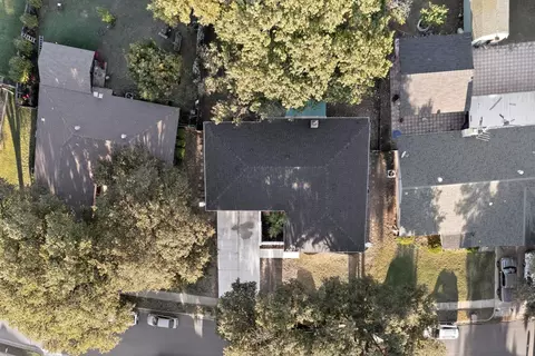 6325 Llano Dr, Edgecliff Village, TX 76134