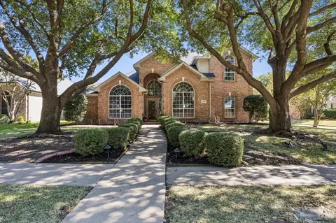 7704 Liberty Dr, Plano, TX 75025