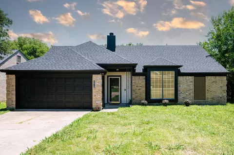 8018 Blackfin Dr, Rowlett, TX 75089