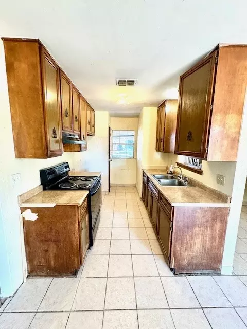 Kitchen - 873 Rellia Dr, Terrell, TX 75160 photo 1 of 1
