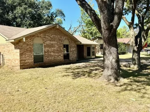 Exterior - 873 Rellia Dr, Terrell, TX 75160 photo 2 of 5