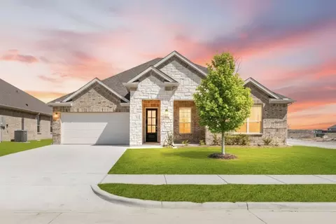 541 San Angelo Dr, Forney, TX 75126
