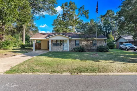 2610 Lola Ln, Shreveport, LA 71118