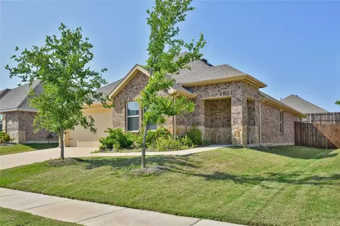 604 Calm Springs Dr, Princeton, TX 75407
