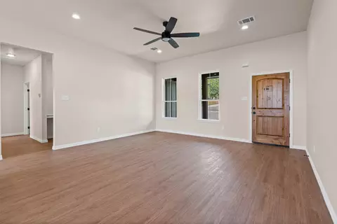901 SW 10th St, Mineral Wells, TX 76067