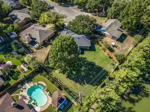 1501 Cobblestone Ln, Cleburne, TX 76033