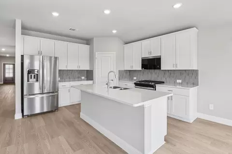 815 Sunflower Rd, Lavon, TX 75166