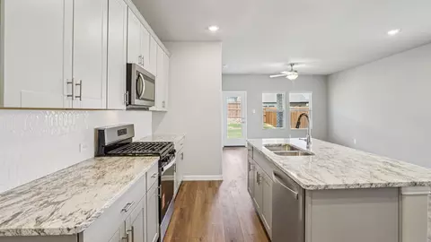 838 Sunflower Rd, Lavon, TX 75166