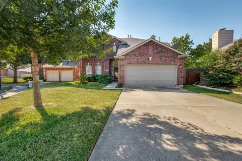 Exterior - 404 E Whitener Rd, Euless, TX 76040 photo 4 of 4