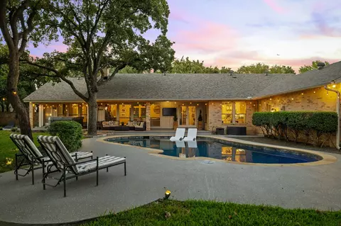 315 Oak Trail Dr, Double Oak, TX 75077