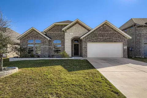 124 Independence Dr, Joshua, TX 76058