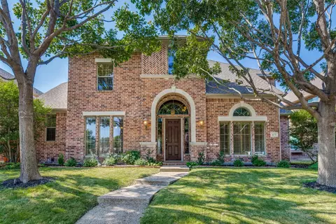 1973 Sandy Creek Dr, Frisco, TX 75033