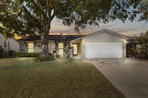 1333 Rutherford Dr, Mesquite, TX 75149