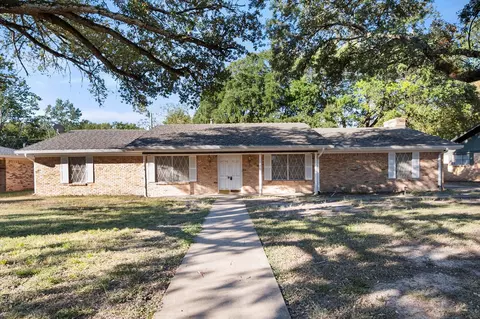 409 N Overlook Dr, Kerens, TX 75144