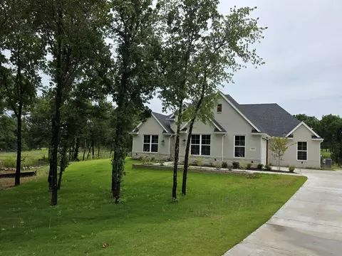 1053 Llano Way, Poolville, TX 76487
