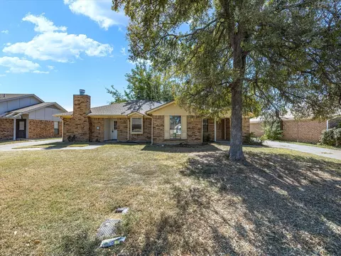 2408 Ventura Dr, Arlington, TX 76015