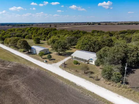 322 Hcr 2320, Abbott, TX 76621