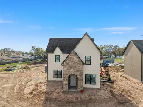 2700 S 2nd #A, Waco, TX 76706