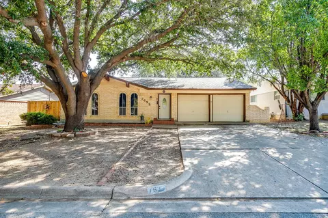 7632 Terry Dr, North Richland Hills, TX 76180