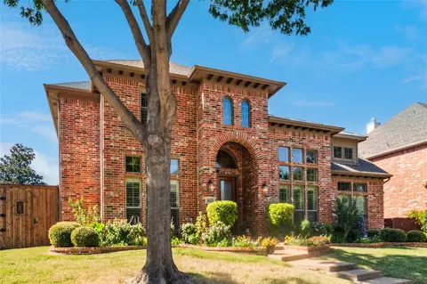 8113 Sutherland Ln, Plano, TX 75025