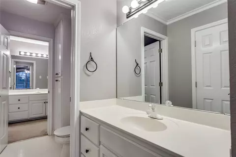 Bath - 3313 Fox Hollow Cir, Waco, TX 76708 photo 1 of 5