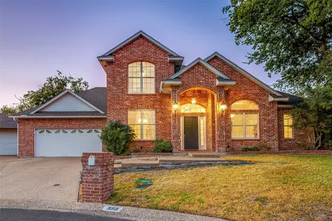 3313 Fox Hollow Cir, Waco, TX 76708