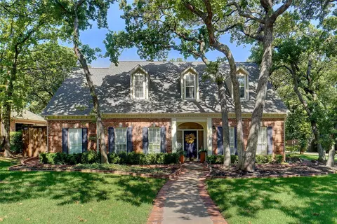 9 Oak Forrest Cir, Denton, TX 76210