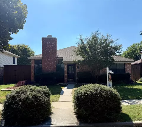 990 Downey Dr, Lewisville, TX 75067