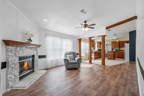 342 Rising View Ct, Weatherford, TX 76085
