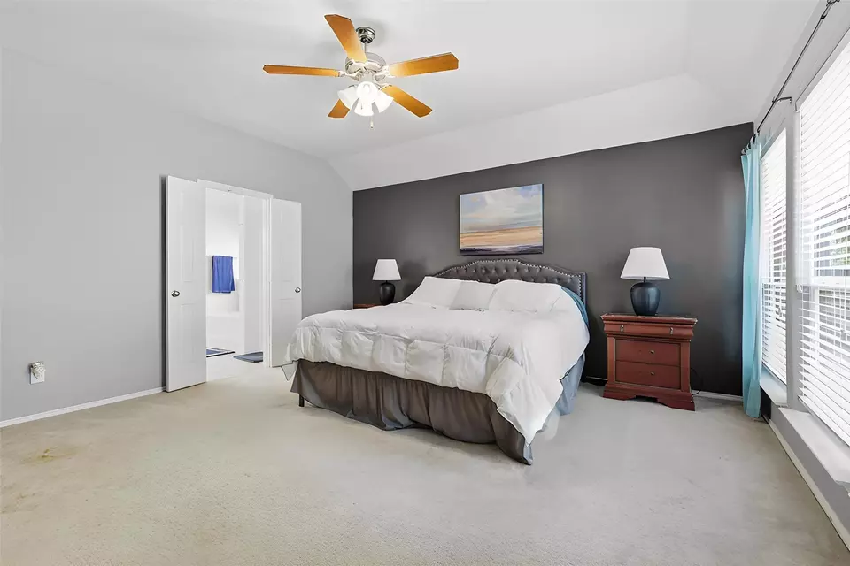 Bedroom - 107 Watering Hole, Newark, TX 76071 photo 1 of 4
