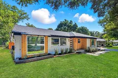 9778 Twin Creek Dr, Dallas, TX 75228