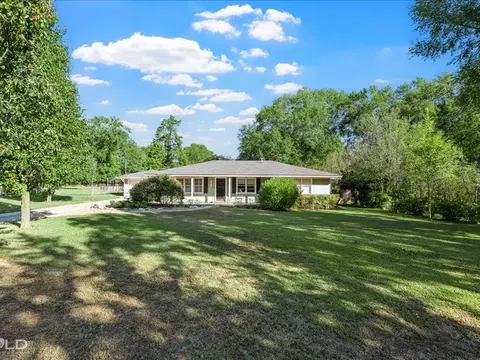 1816 Live Oak Dr, Shreveport, LA 71118