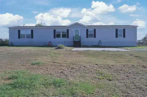6413 Friesian Dr, Godley, TX 76044