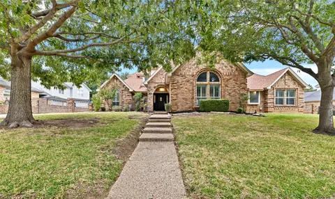 1421 Plantation Dr N, Colleyville, TX 76034