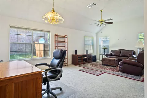 2213 Sky Harbor Dr, Plano, TX 75025